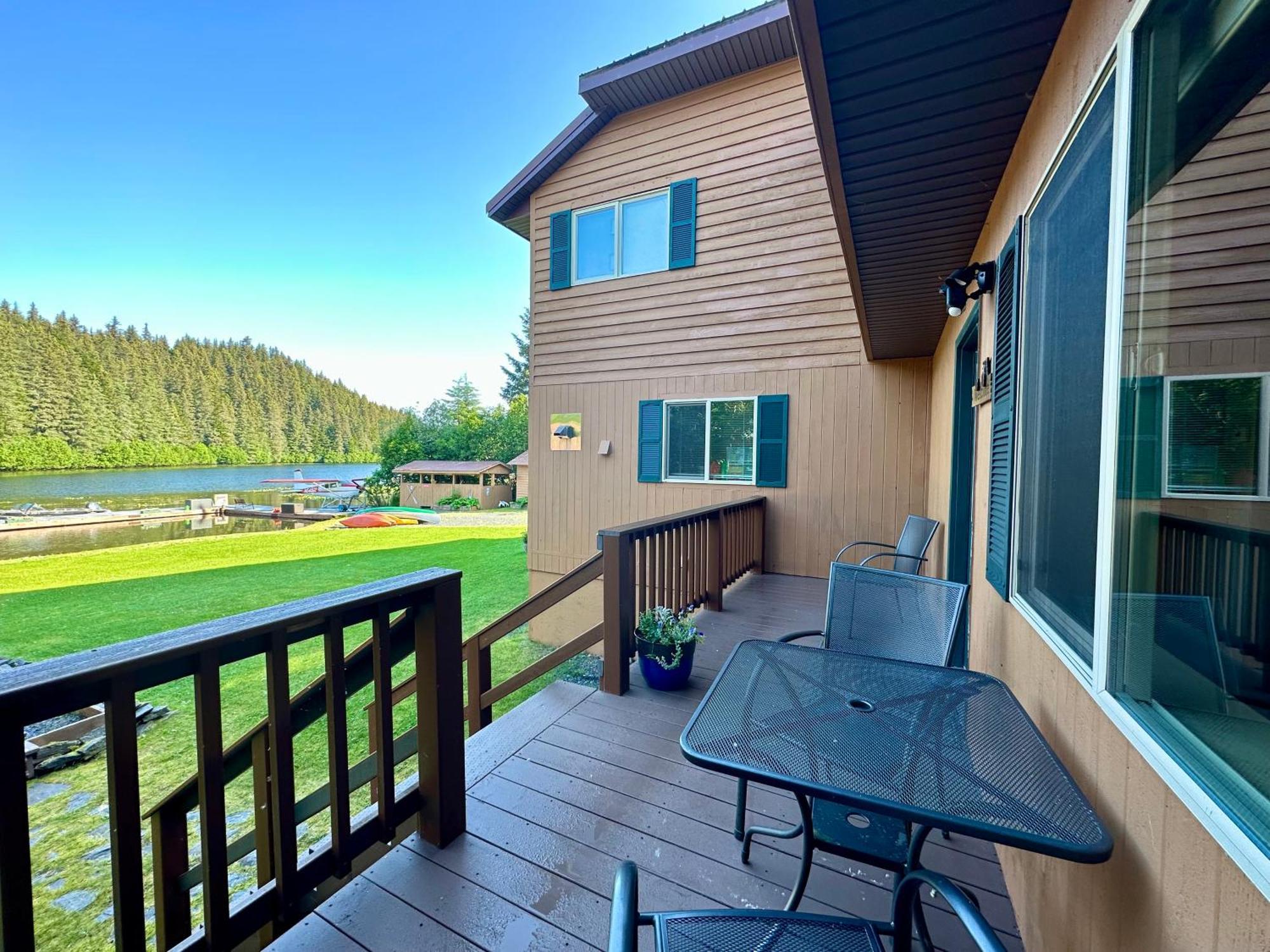 Bear Lake Lodgings B&B, Inc Seward Extérieur photo