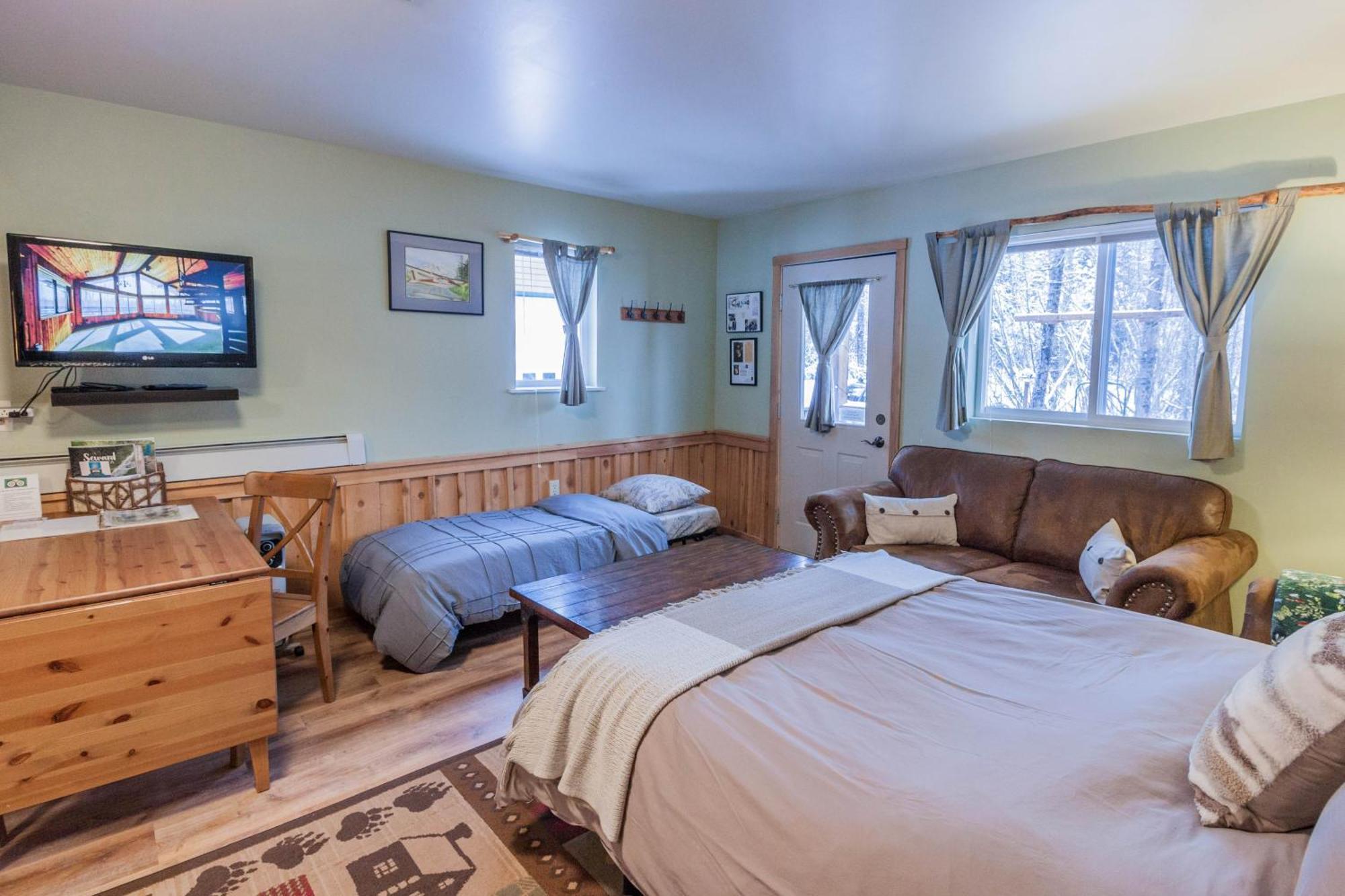 Bear Lake Lodgings B&B, Inc Seward Extérieur photo