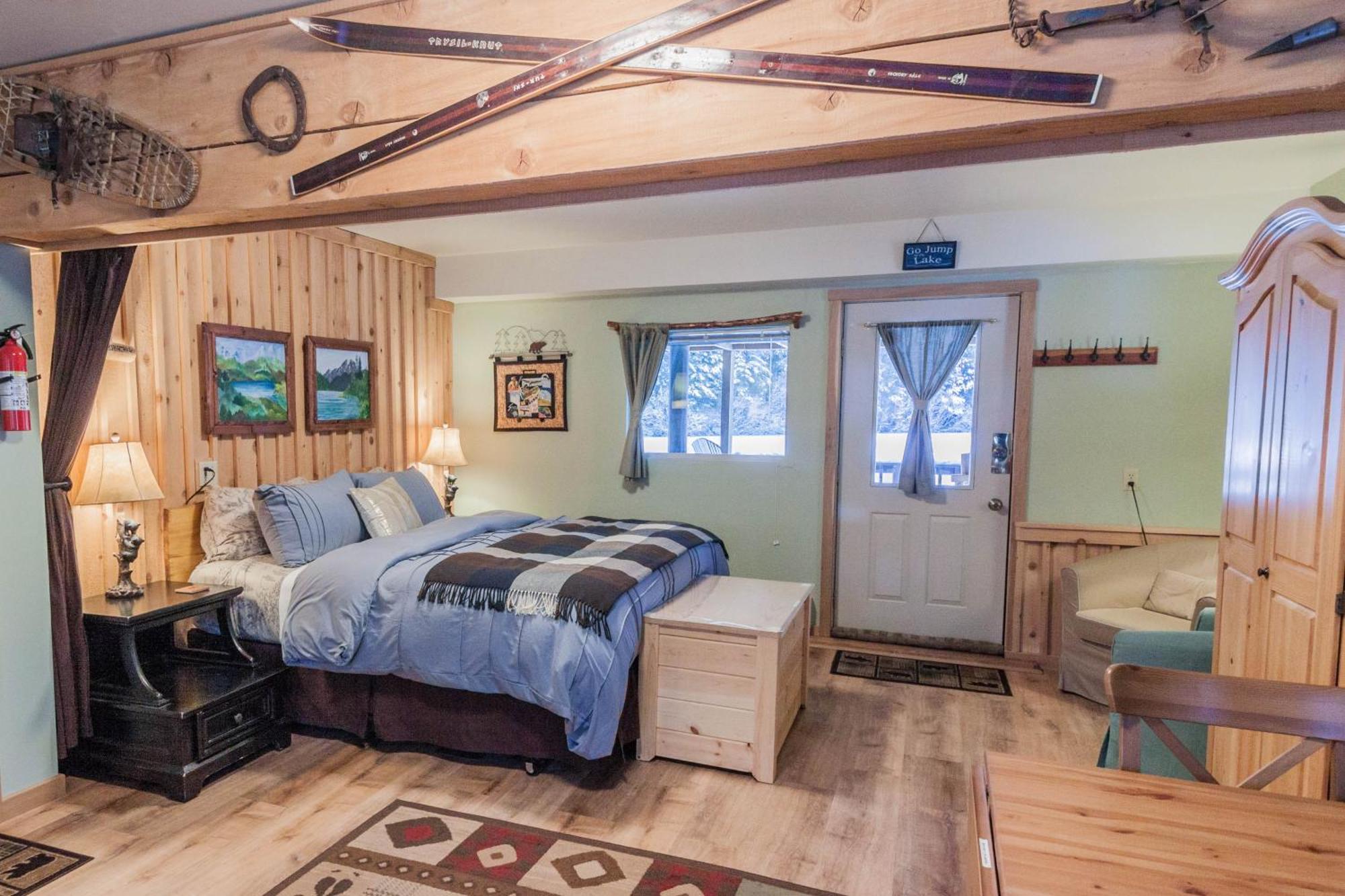 Bear Lake Lodgings B&B, Inc Seward Extérieur photo