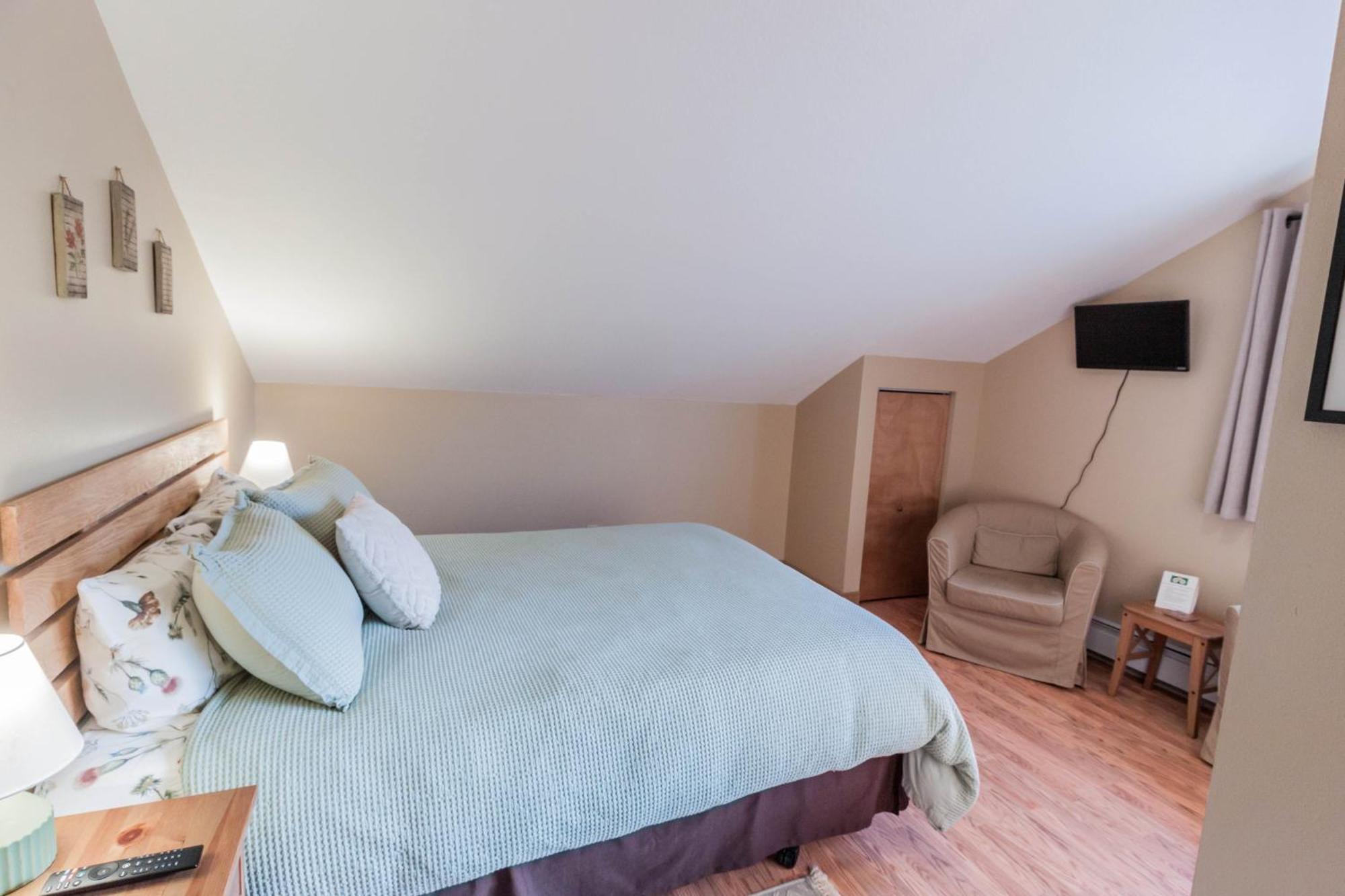 Bear Lake Lodgings B&B, Inc Seward Extérieur photo