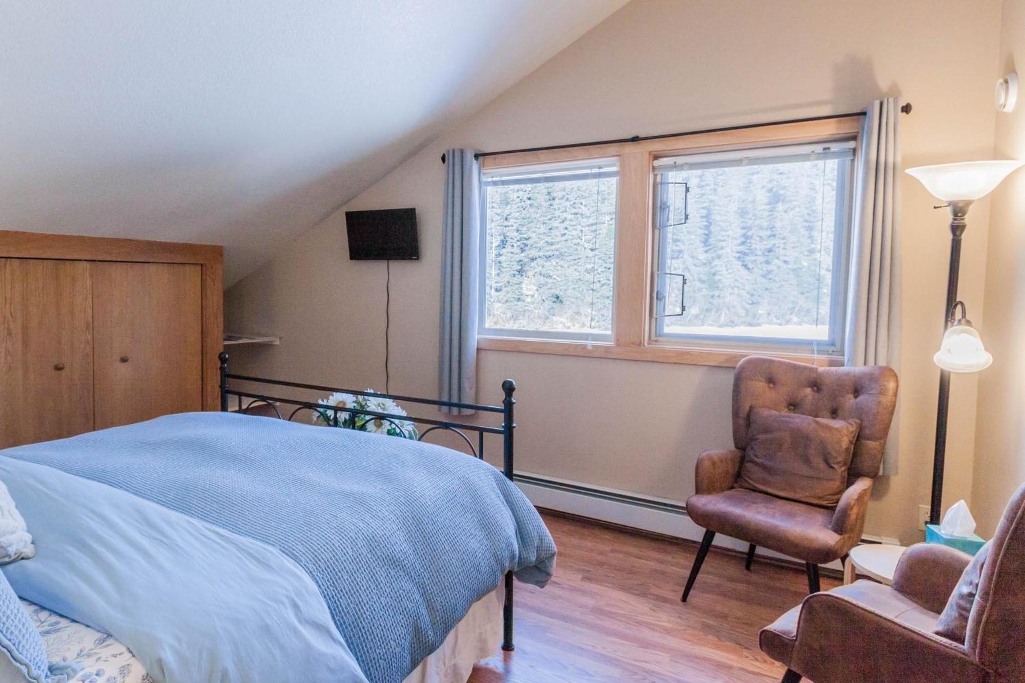 Bear Lake Lodgings B&B, Inc Seward Extérieur photo